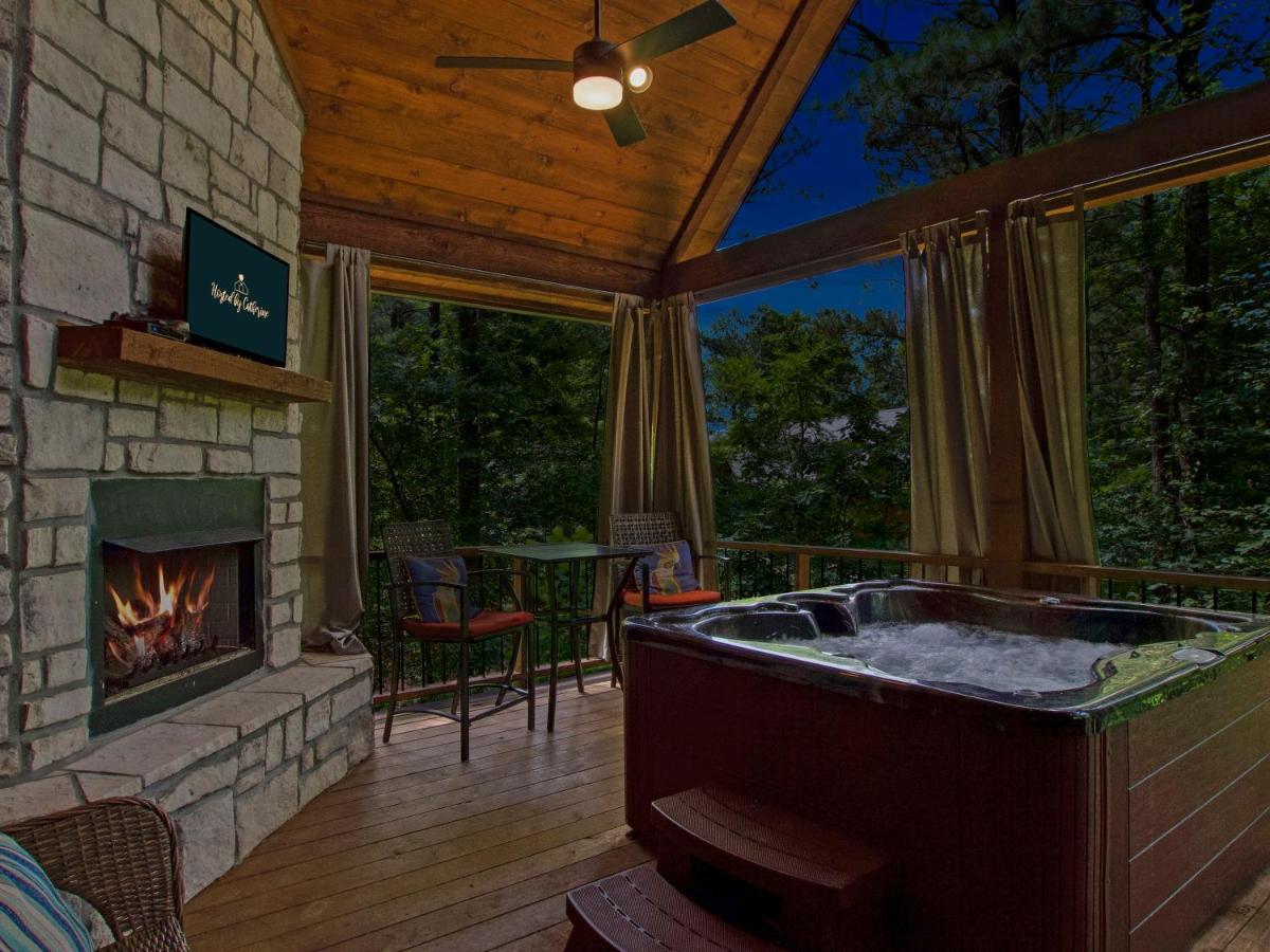 Stunning Luxury Cabin W Hot Tub And Fire Pit Holy Shiplap Is Perfect Romantic Couples Getaway Брокен-Боу Екстер'єр фото