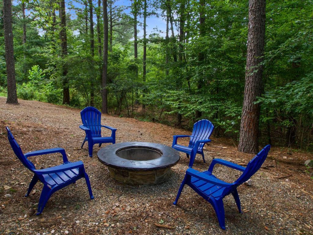 Stunning Luxury Cabin W Hot Tub And Fire Pit Holy Shiplap Is Perfect Romantic Couples Getaway Брокен-Боу Екстер'єр фото